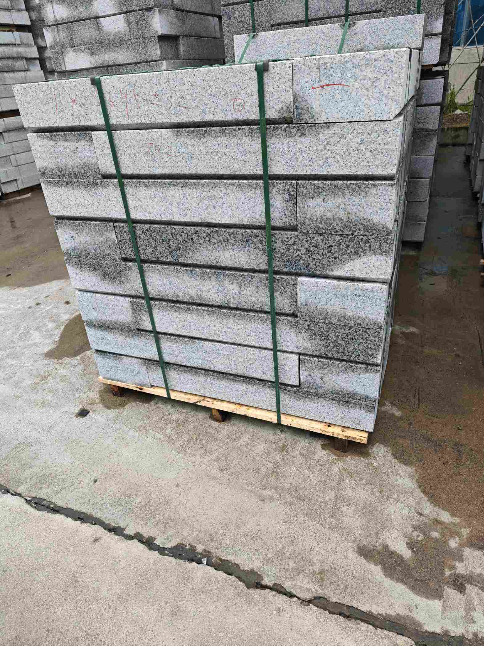 九江芙蓉白路牙石，马路牙子