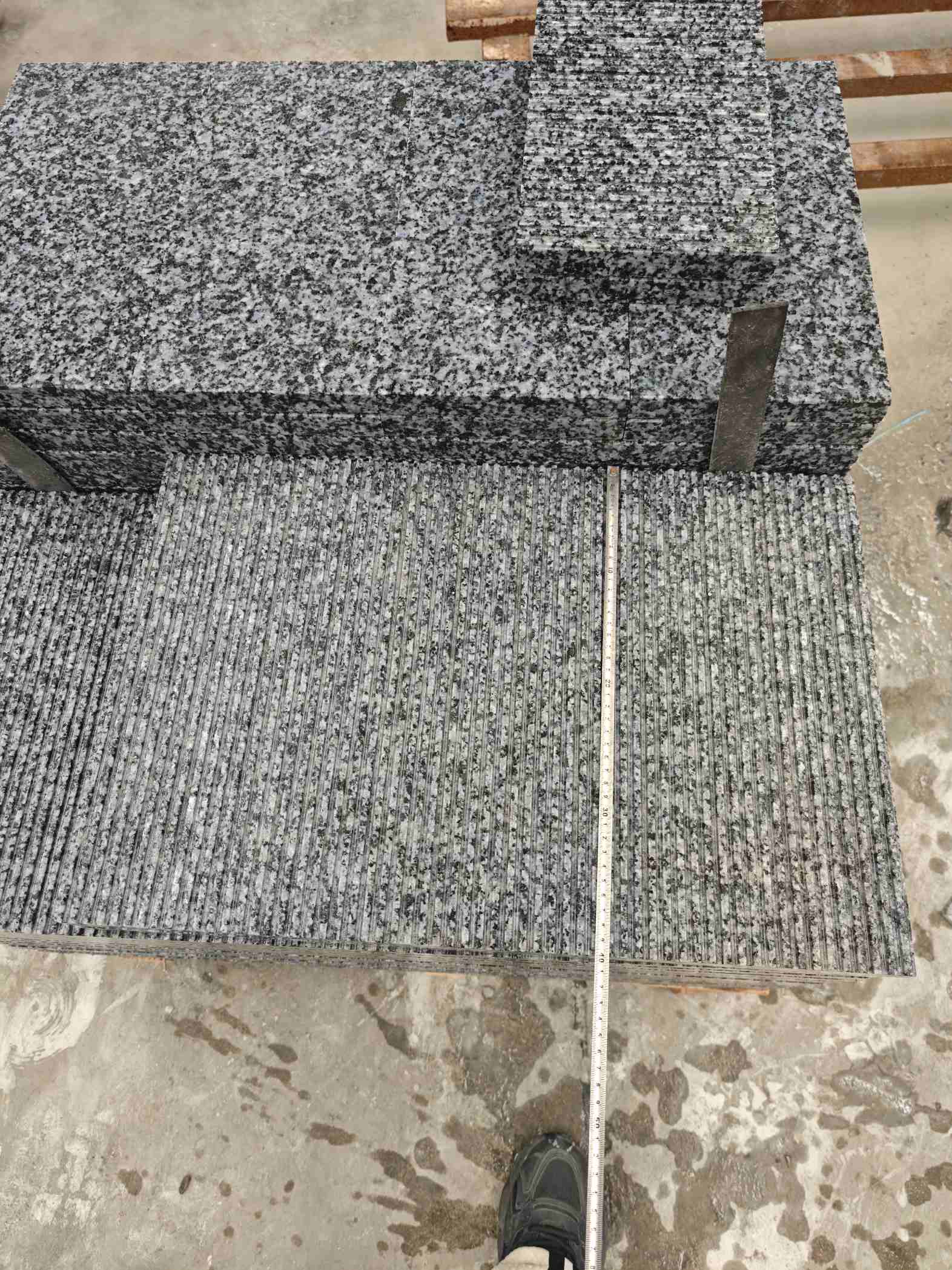 九江芝麻黑拉丝面