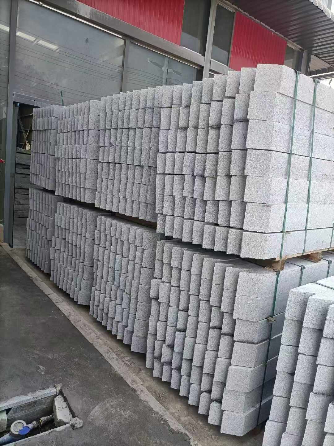 九江芝麻白树围石 树池